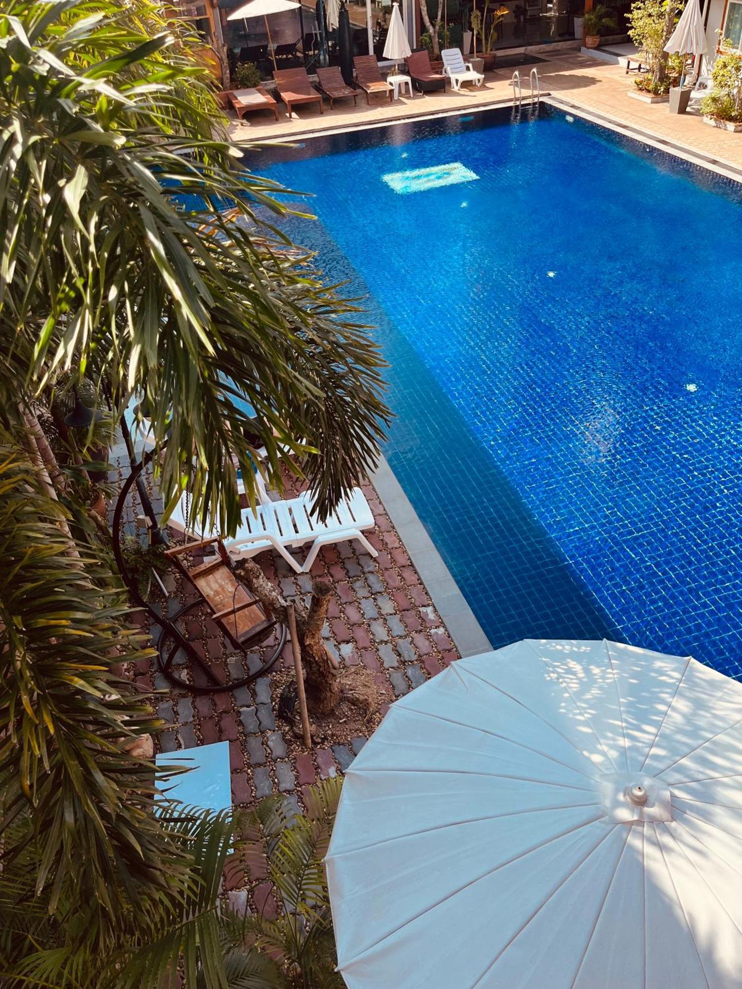 Paradise Land Resort Pattaya Exterior foto